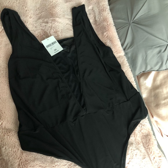 Forever 21 Tops - Sleeveless bodysuit with mesh middle Forever 21 Tops - Sleeveless bodysuit with mesh middle
